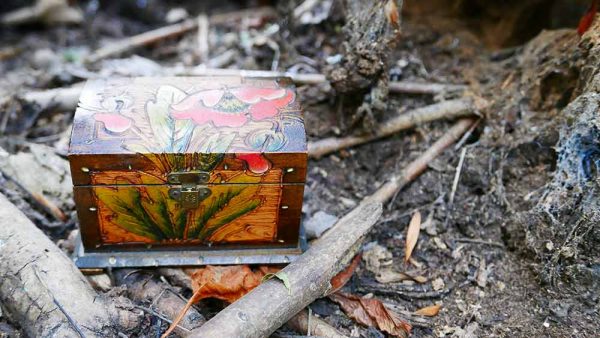 Floral wooden box